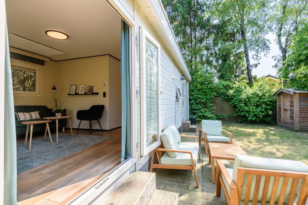 Chalet Met Eigen Tuin Aan De Veluwse Bosrand Putten Exterior photo