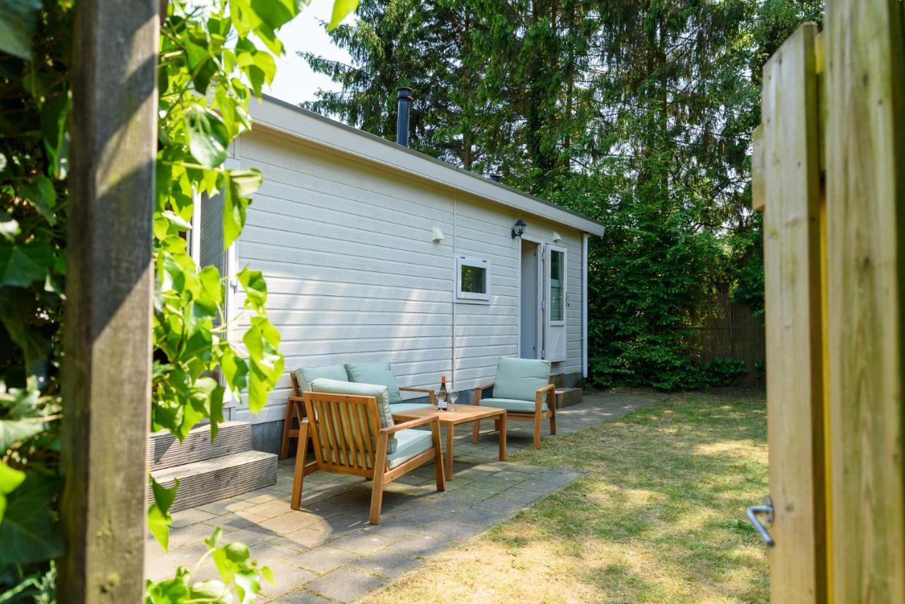 Chalet Met Eigen Tuin Aan De Veluwse Bosrand Putten Exterior photo